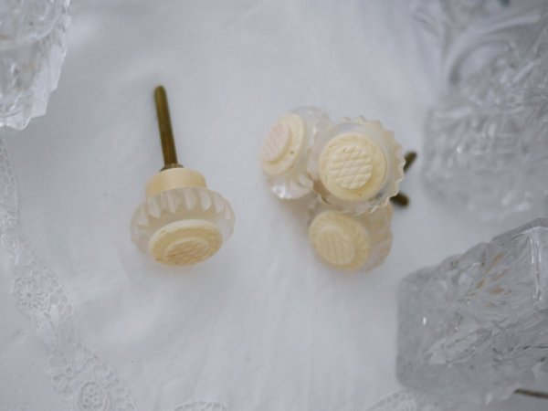 vacker knopp i annorlunda design