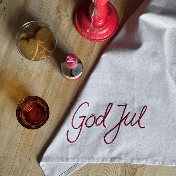 Kökshandduk God Jul linne beige med broderad text i rött