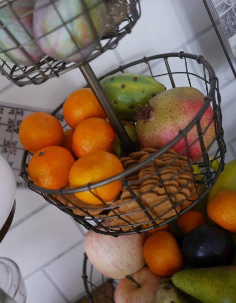 Clementiner / mandariner orange i rund mindre modell att dekorera med. Välarbetad, verklighetstrogen, konstgjord modell. Mäter