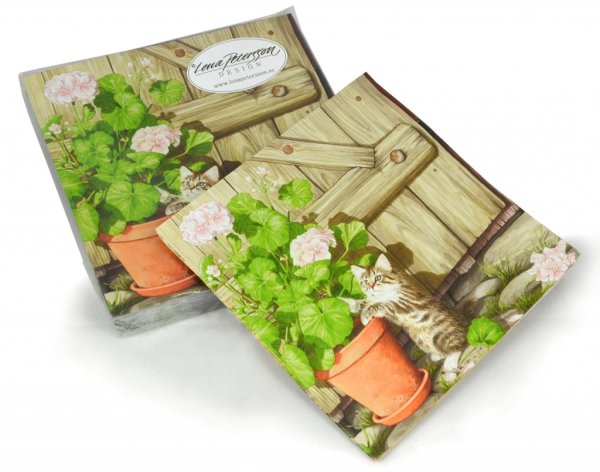 Vackra servetter Pelargoniakatt med motiv av en nyfiken katt unge med en klassisk pelargon i lerkruka. Färgfulla och detalj fu