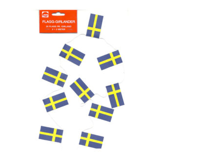 Flaggirlang med svenska flaggan. Att sätta i julgranen eller dekorera med till midsommar, student, nationaldagen eller liknande.