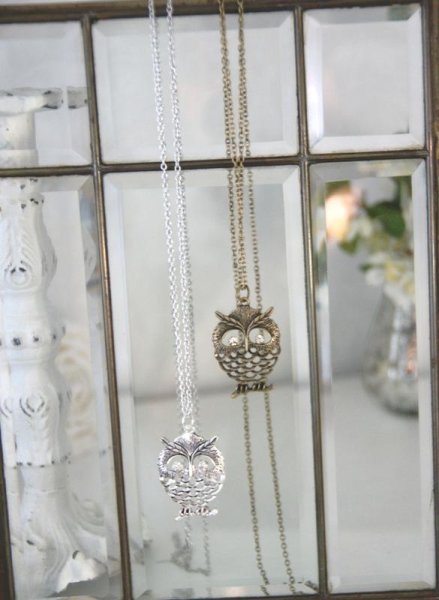 Halsband med strass uggla