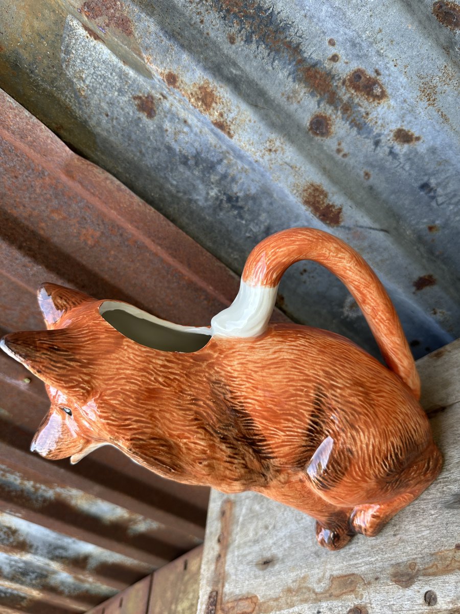 Räv kanna / vas i räv design